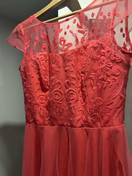 Sukienka z tiulem roz. 38