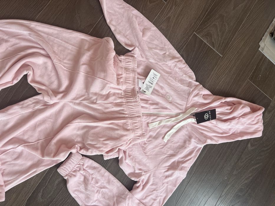 Костюм спортивний