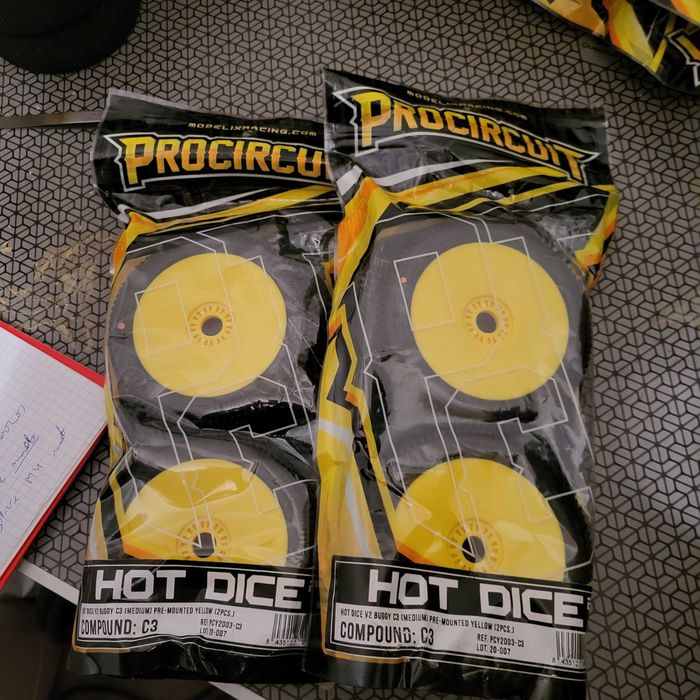 Pneus Procircuit Novos