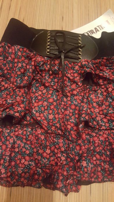 Spódniczka rozm. 140-146