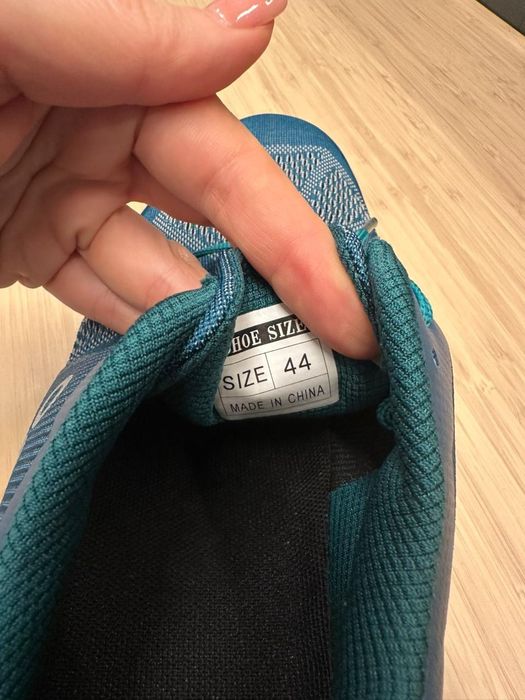 Tênis semi novos tamanho 43