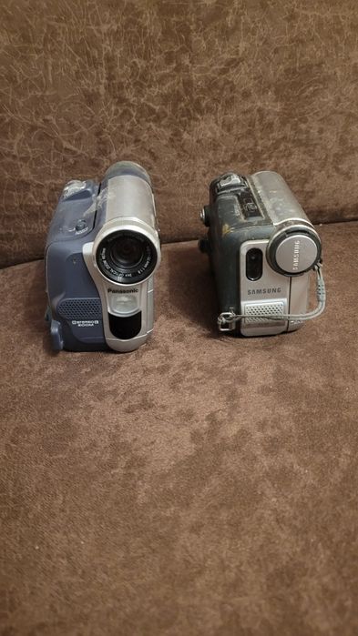 Продам 2 відеокамери Самсунг