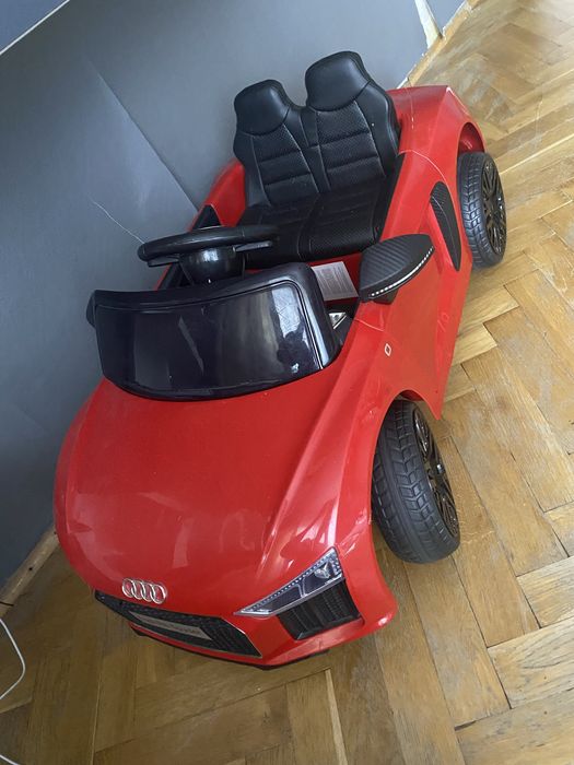 Samochod na akumulator audi
