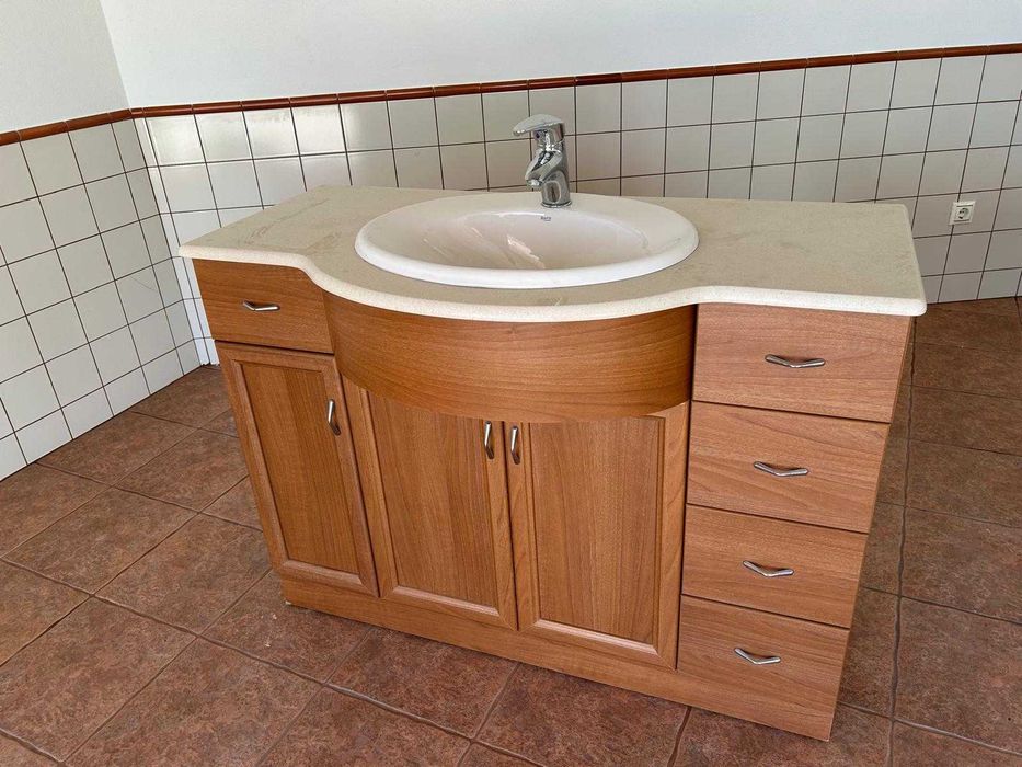 Movel de casa de banho  completo