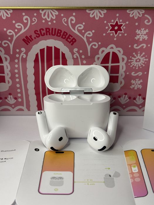 Навушники Apple AirPods 4 (Шумозаглушення, режим прозорості, бездротова зарядка)