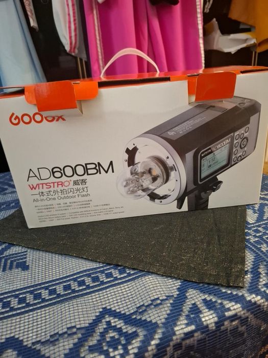 Lampa błyskowa AD600BM