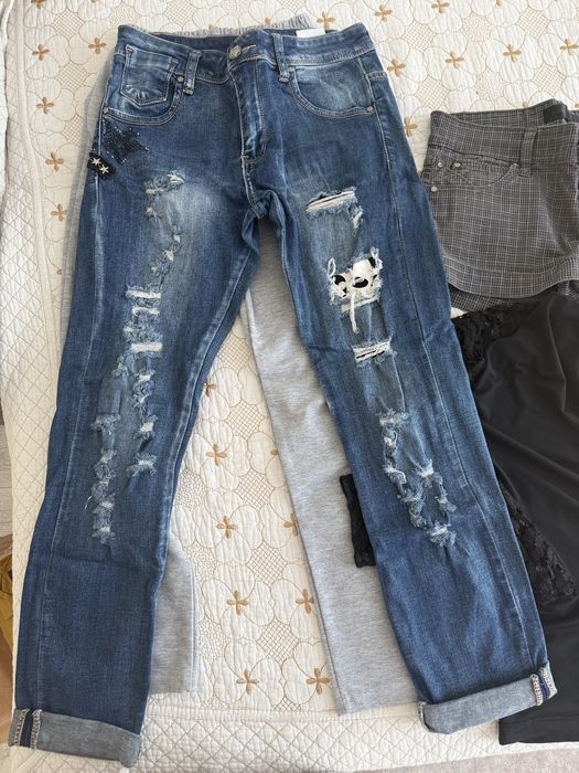 Штани, спідниця, блуза, шорти