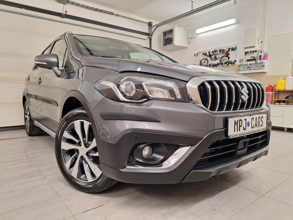 Suzuki SX4 S-Cross 1.4 turbo 4x4 123 tys km navi camera led stan salonowy