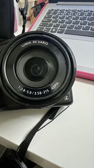 Câmera fotográfica Lumix FZ82 em otimo estado + bolsa