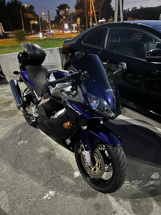 Сбр600ф4 cbr600f4i