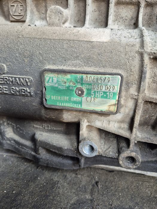 Разбираем Ауди А8D2