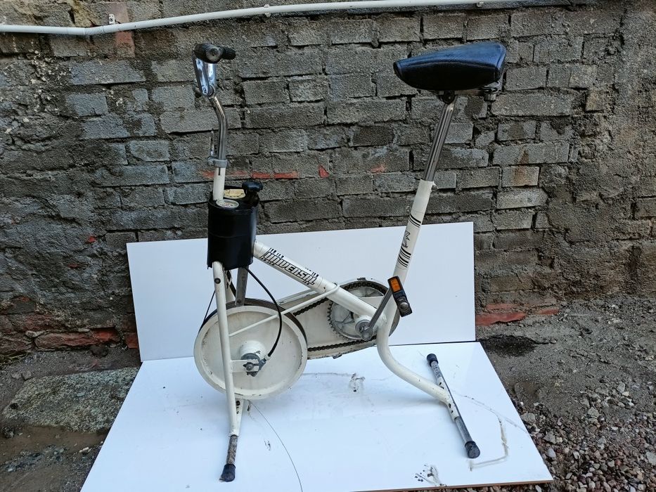 Rowerek stacjonarny UNIVERSAL