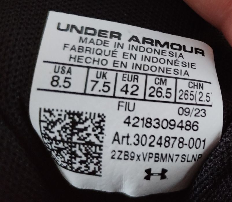 Under Armour Mężczyźni UA Charged Pursuit 3 r.42 oryginalne okazja