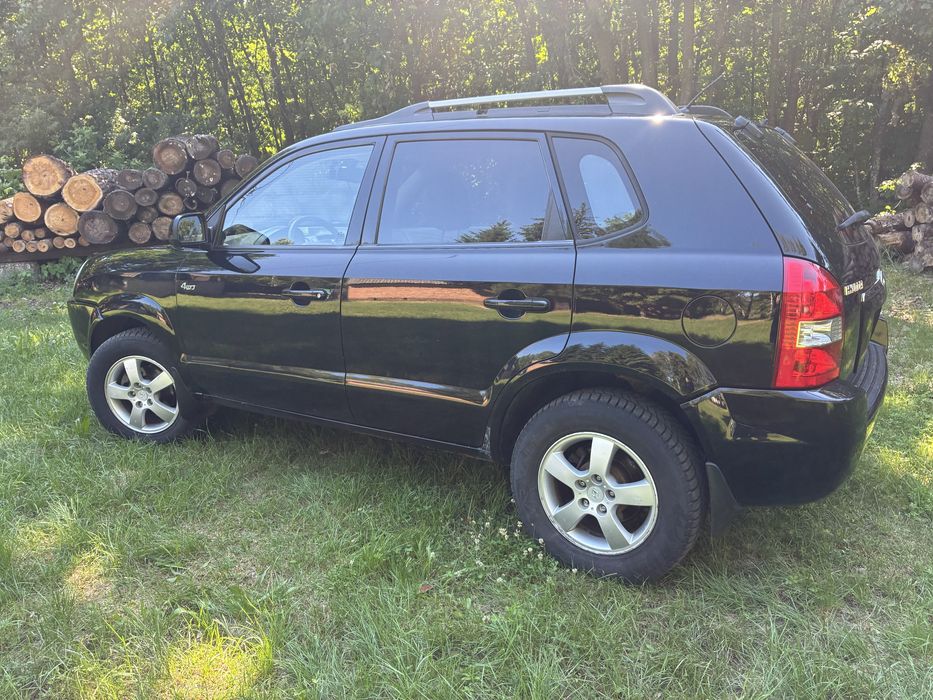 Поодається Hyundai Tucson 4WD АКПП