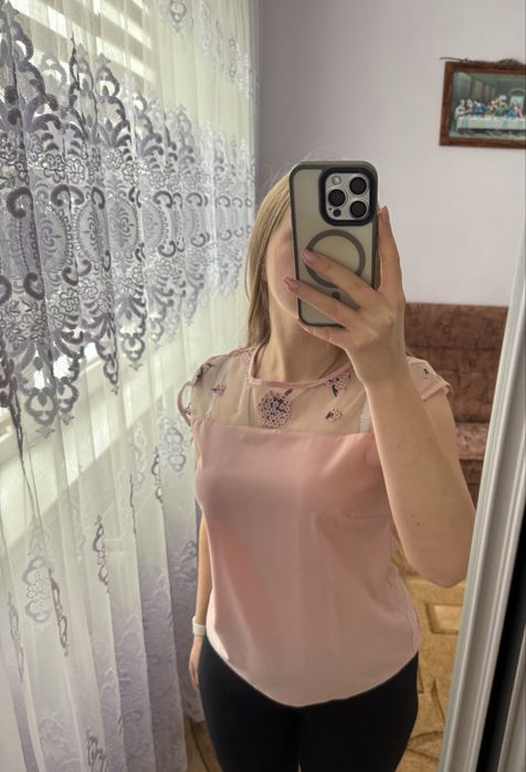 Блузка з коротким рукавом