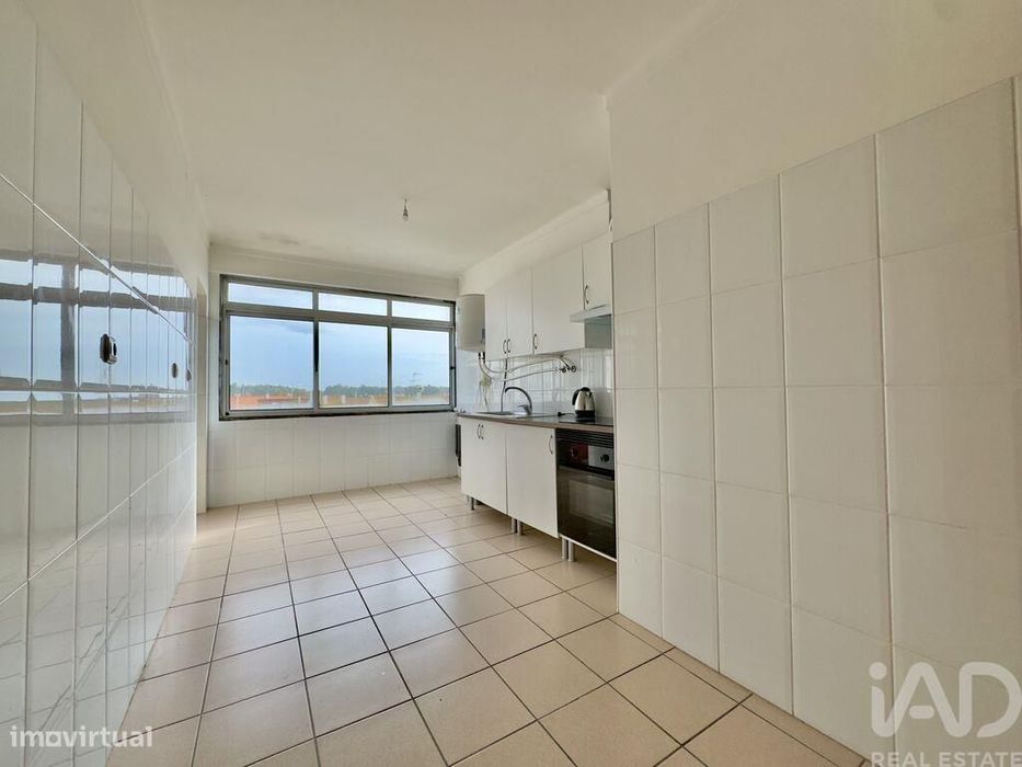 Apartamento T3 em Samora Correia de 86 m2