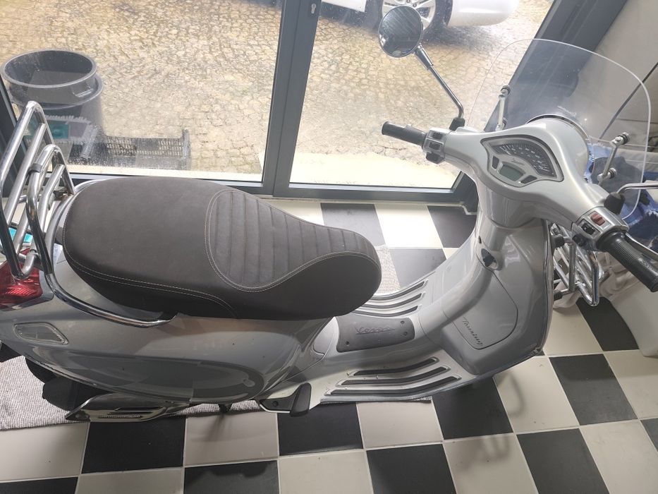 Vespa Primavera 125 Touring — Impecável | 7.750 km | Único dono