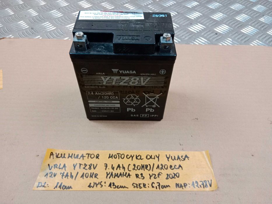 Akumulator Motocyklowy YUASA VRLA YTZ8V 7.4 Ah ( 20HR ) 120 CCA 7Ah