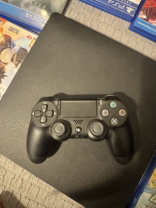 Konsola Sony Playstation 4 PS4 Slim
