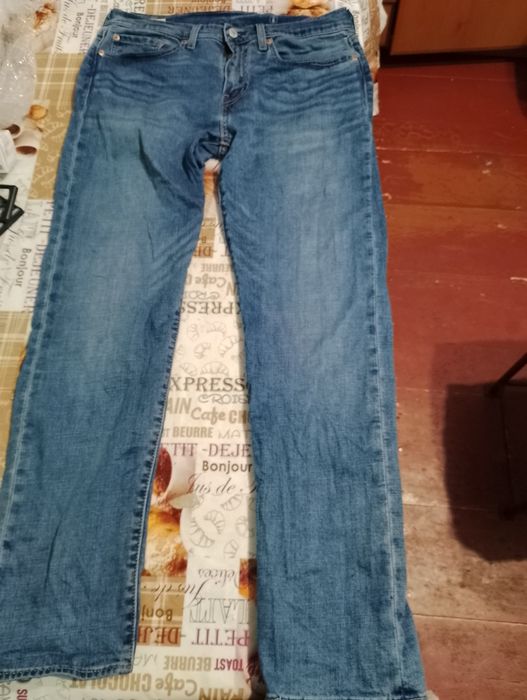 Джинси Levi Strauss 32 розміру