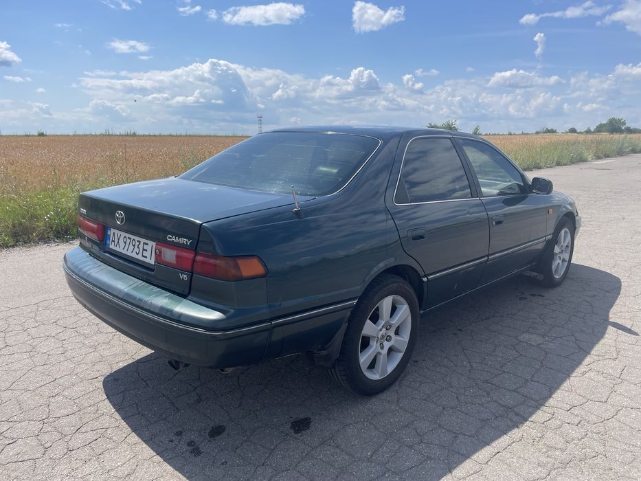 Toyota camry 20 3.0 газ-бензин