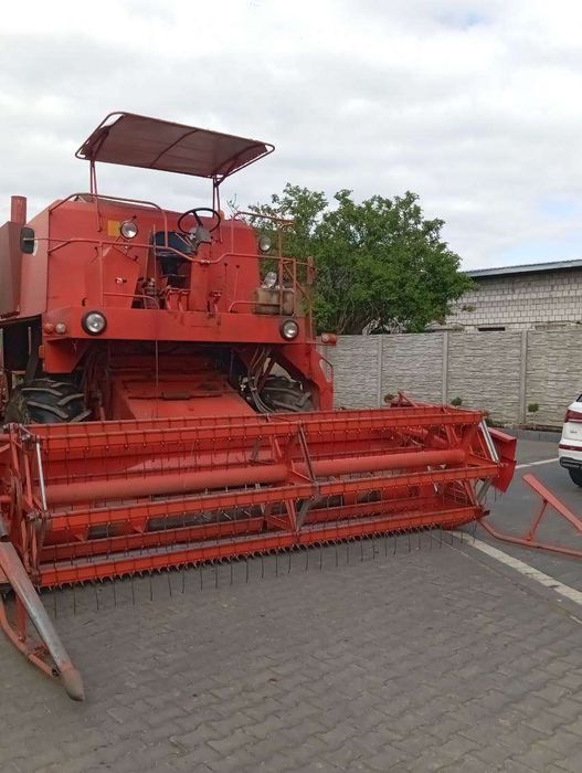Bizon Z056 super kombajn zbożowy