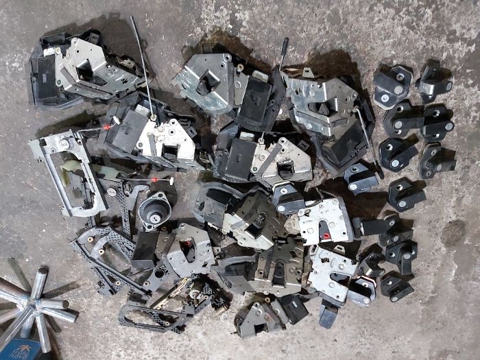 Замки двери бмв е39