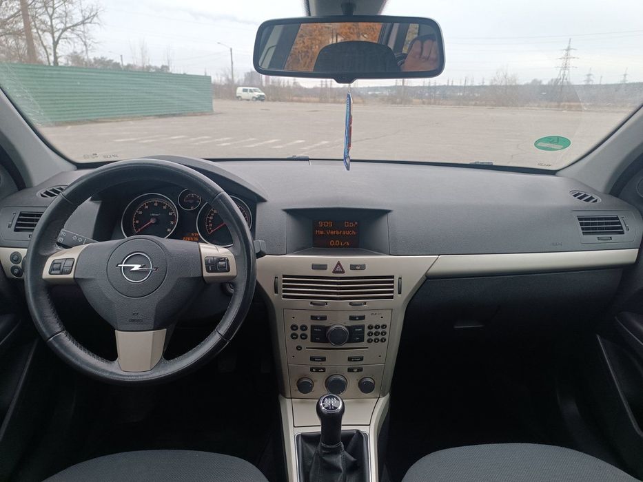 Opel Astra 2007 року
