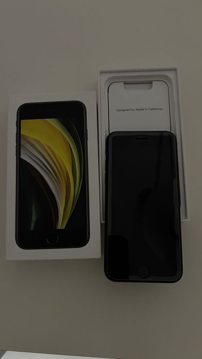 IPhone SE 128GB Black