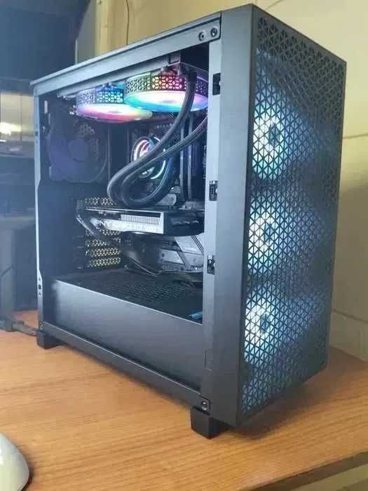 pc gaming - ryzen 5 7600 - RTX 5070 - 32GB - 1TB