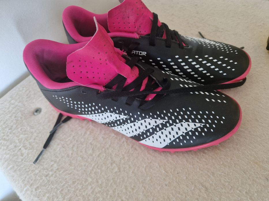 Adidas predator żwirowki do piłki nożnej 37