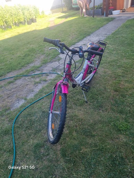 Rower B'twin Nature Poply 500 w rozmiarze 24 cale.