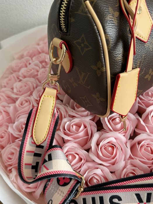 сумка Louis Vuitton Speddy