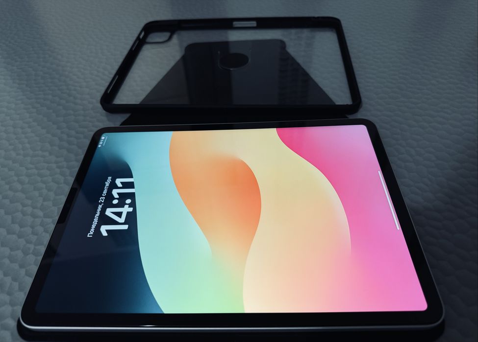 iPad Pro 11 (M2) 128GB — идеальное состояние