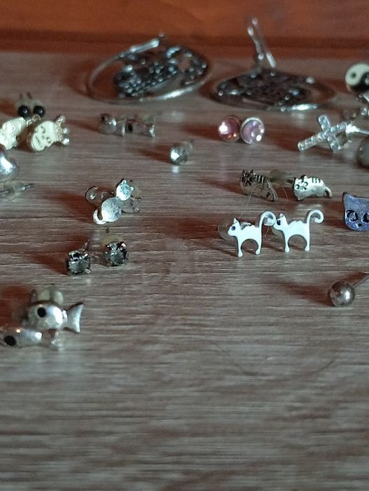 Brincos gatos, coração,simples