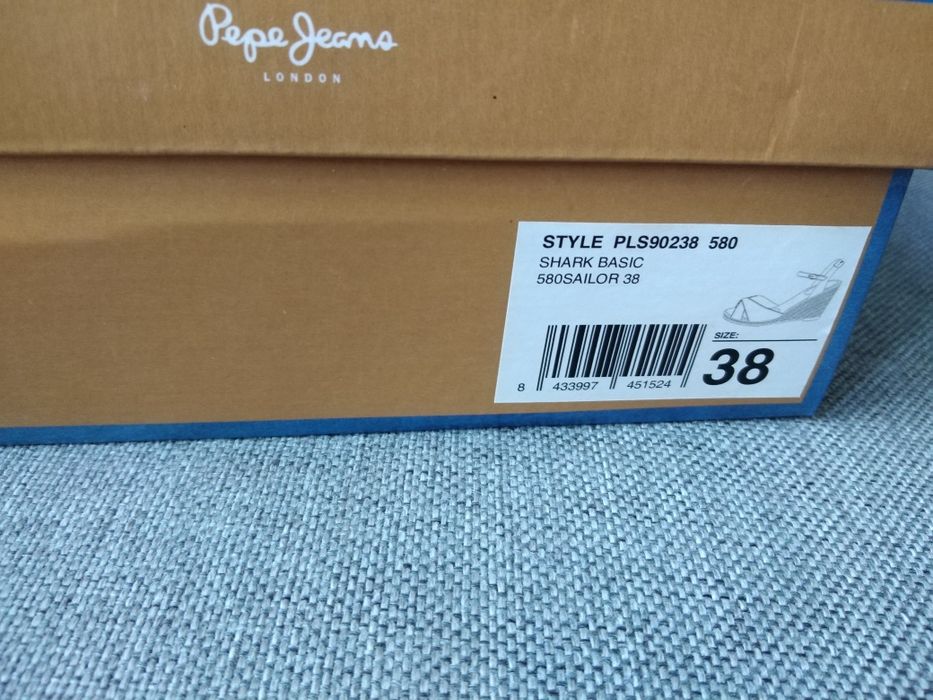 Sandały Pepe Jeans 38