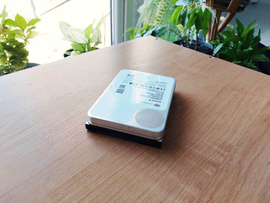 Dysk HDD Seagate SkyHawk AI 10TB SATA (2)