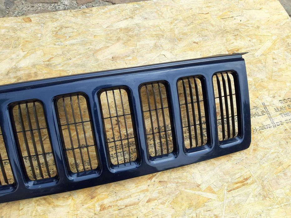 Grill atrapa Jeep Commander oryginał