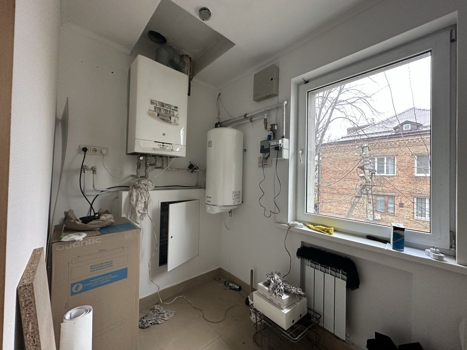 Продам комерческое помещение О. поля 59