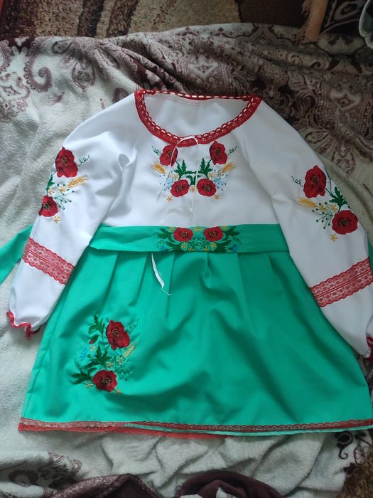 Сукня вишиванка для дівчинки.