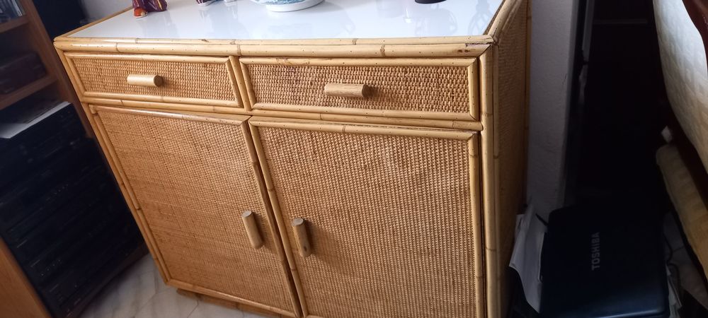 Móvel aparador duas portas