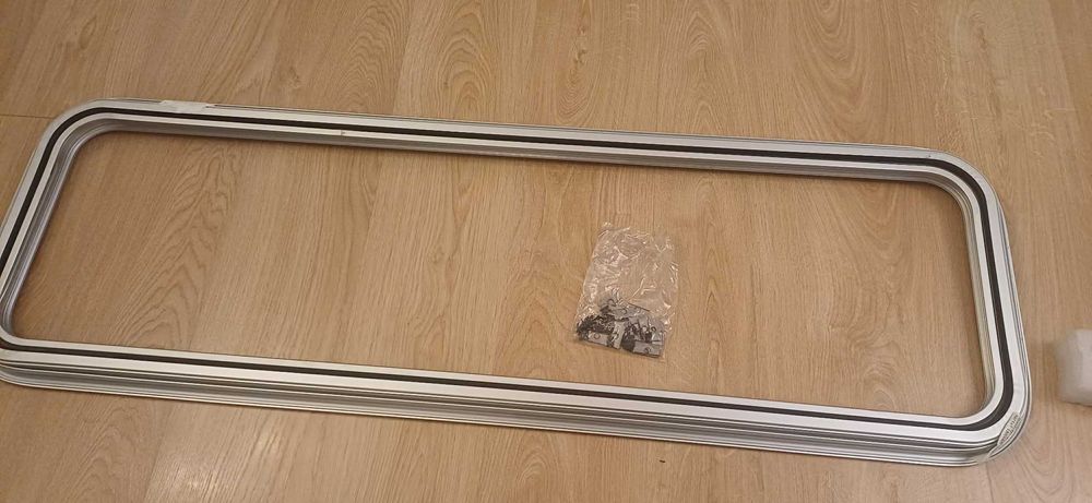 Drzwiczki serwisowe aluminiowe 130/40 przyczepa kempingowa kamper