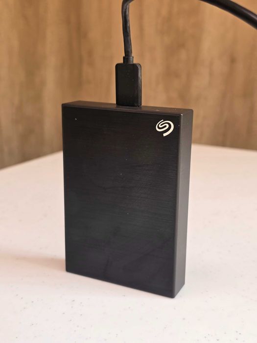 Seagate One Touch 4TB зовнішній HDD USB 3.0, SMART добрий