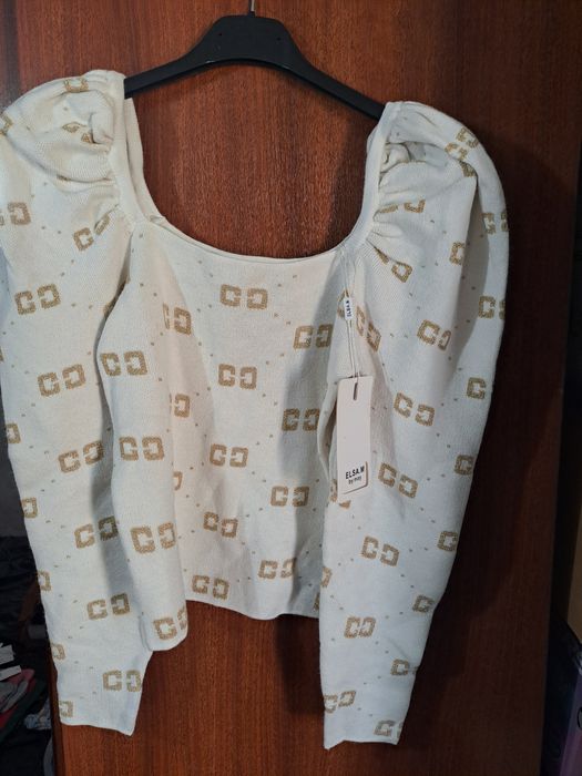 Roupa nova com etiqueta