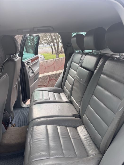 Volkswagen Touareg 2003 року