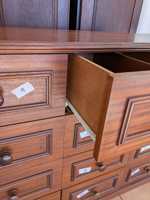 Móvel armário CDs de música