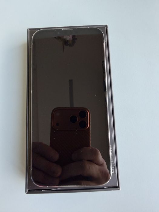 Iphone 13 Pro Max 256 Gb в отличном состоянии без царапин