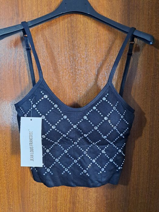 Roupa nova com etiqueta