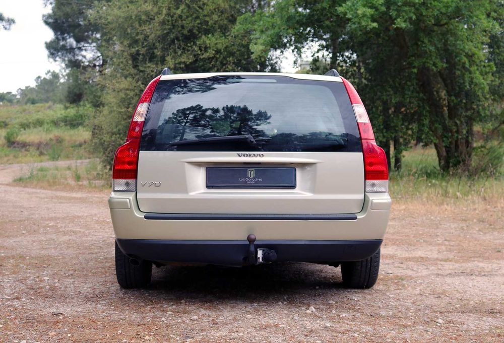 Volvo V70  2.4i (5 Cil.) Aut. **Irrepreensível**