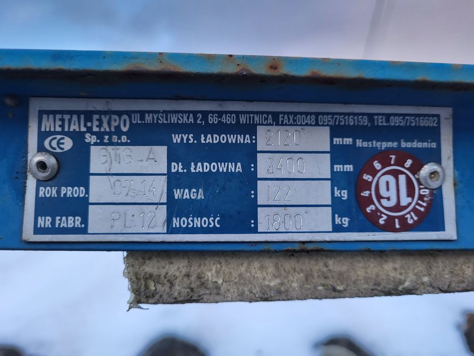 Stojak metalowy na okna lub szyby Typu A